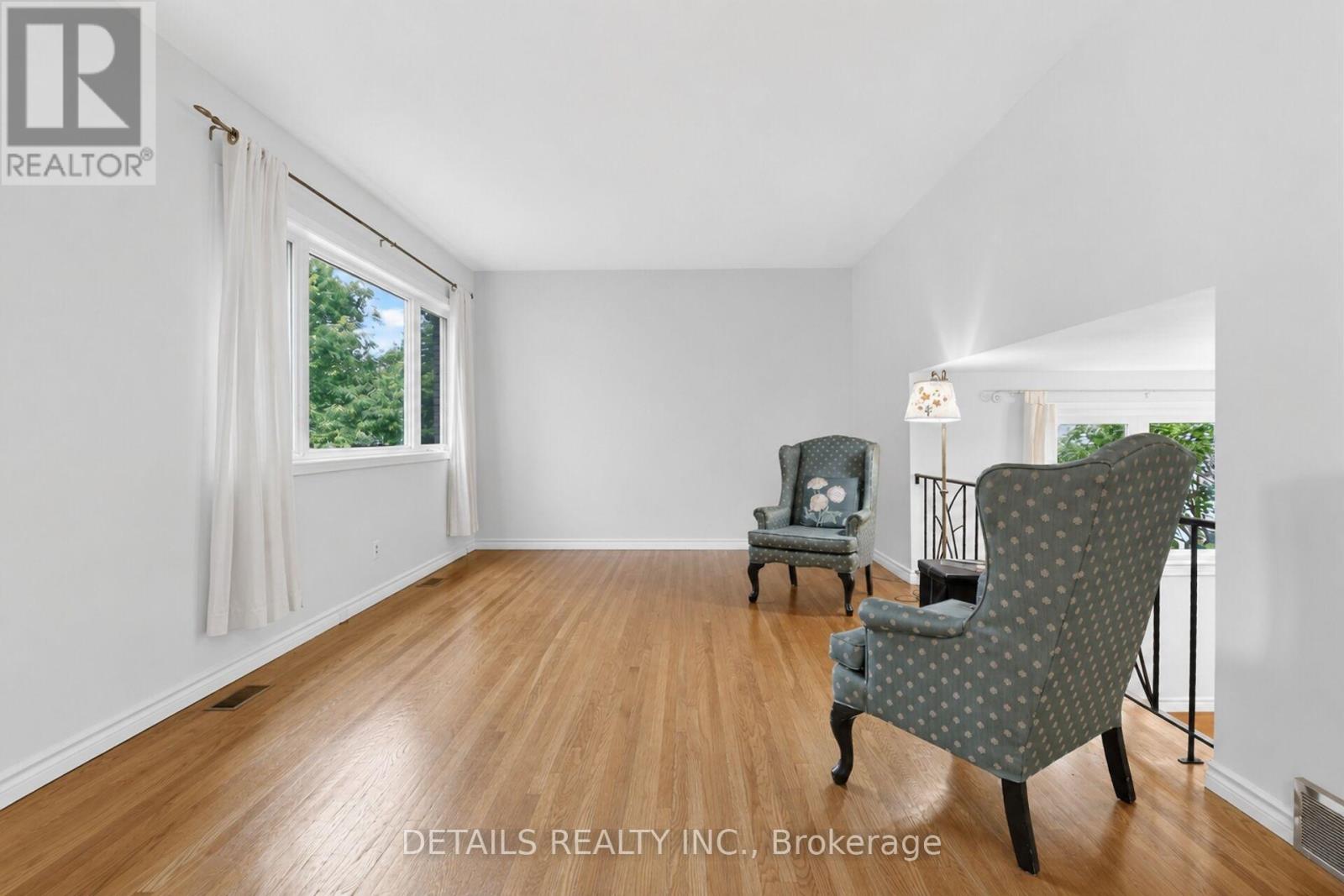 2193 FIFE CRESCENT - 6