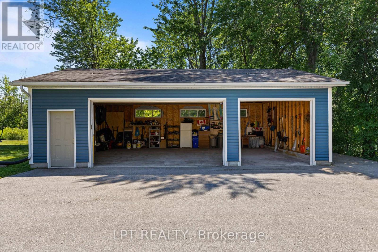 173 LAKE DRIVE E - 10