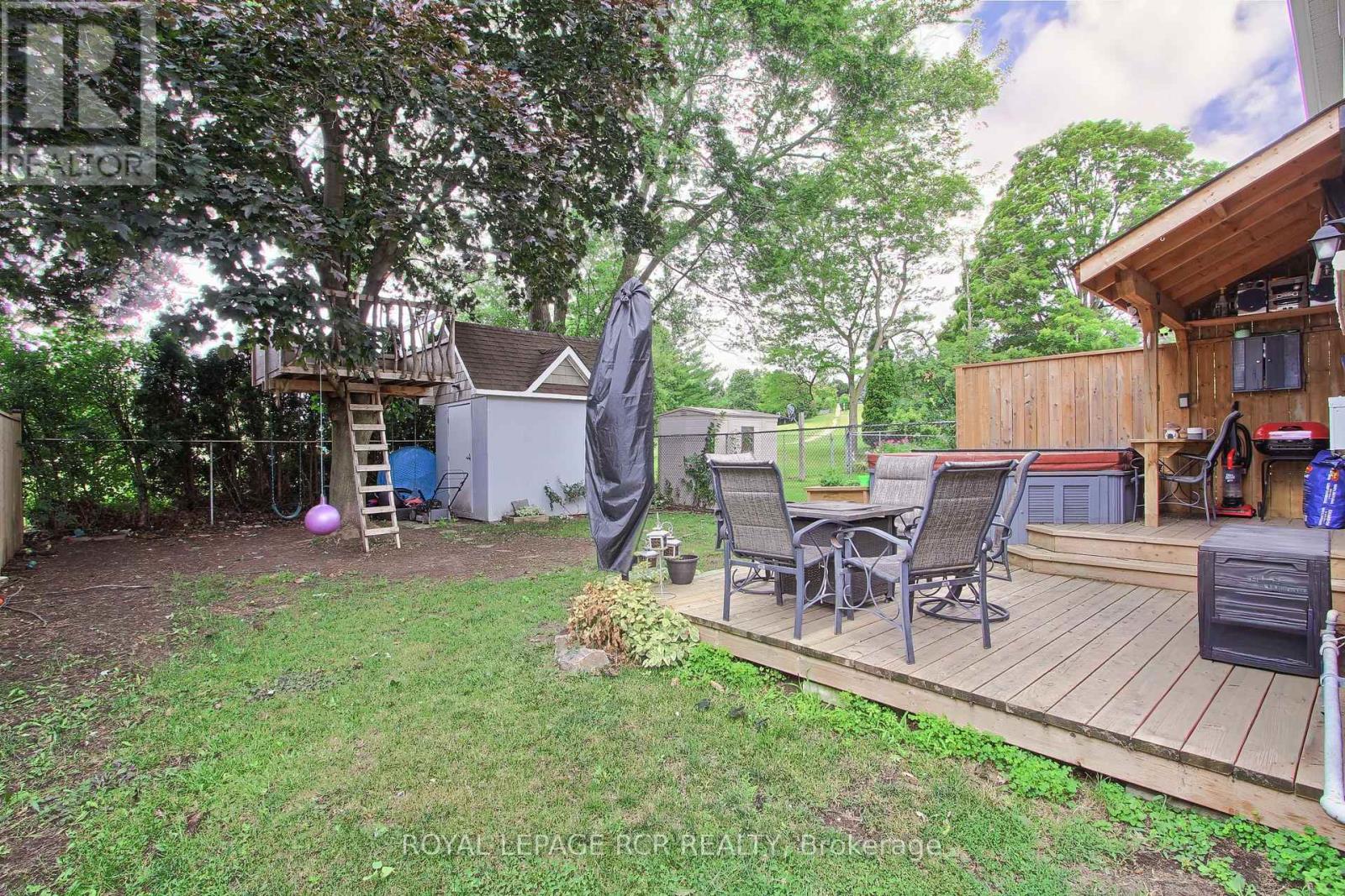 228 COLLINGS AVENUE - Image 36