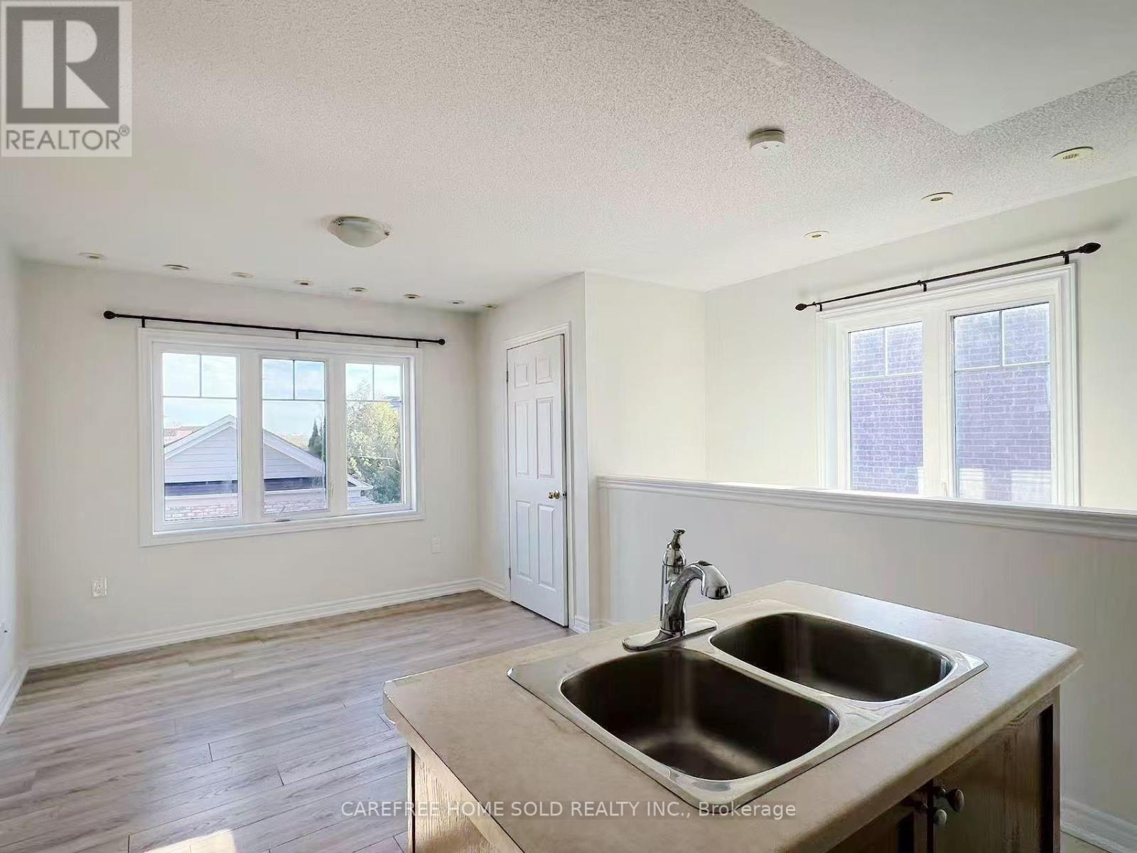 33 OAKMOOR LANE - Image 39
