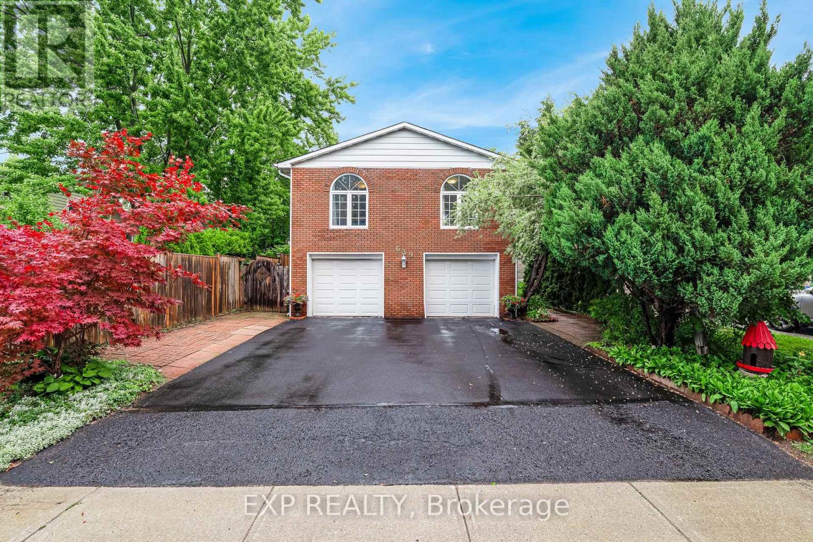 639 IRWIN CRESCENT - 2