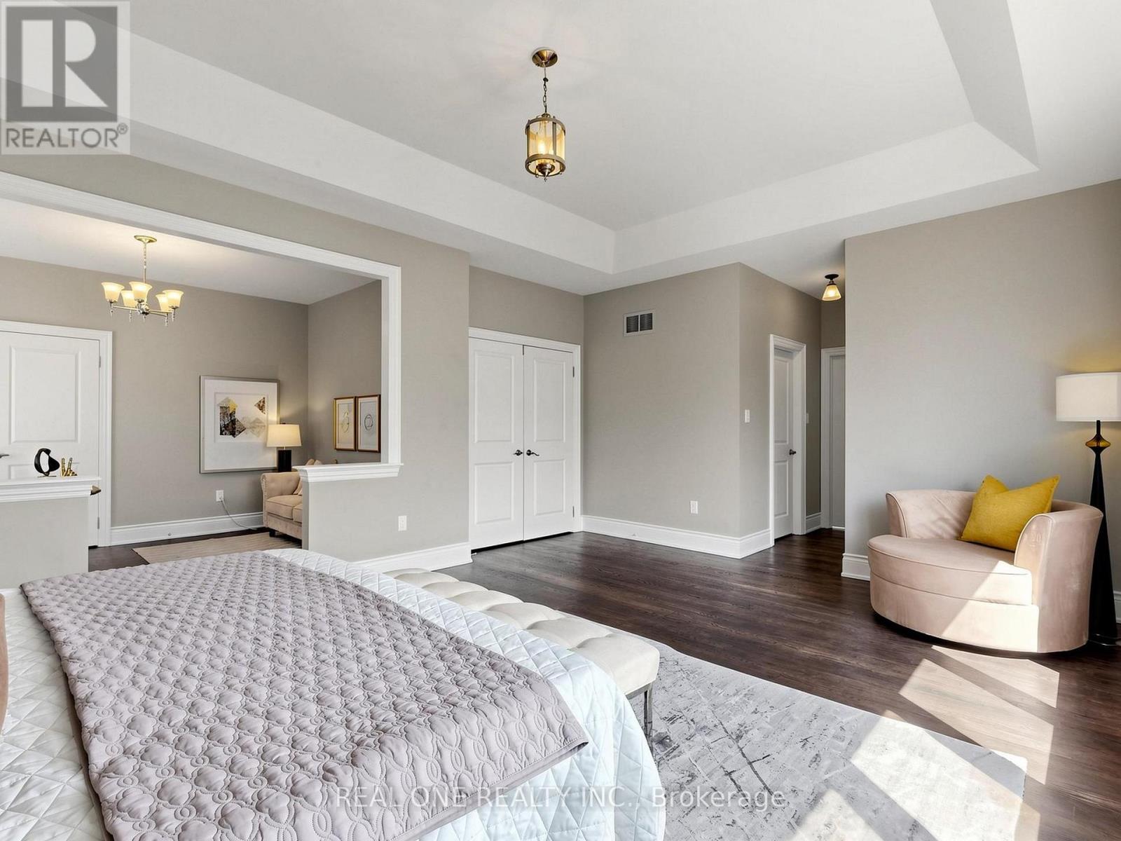 111 HEADWIND BOULEVARD - 22