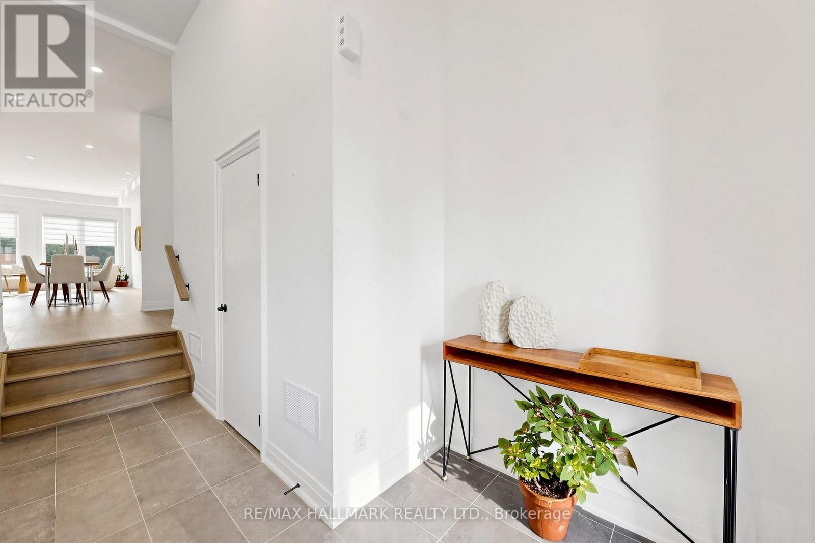 15 DIREZZE COURT S - Image 25