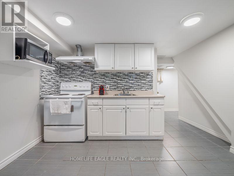 261 RICHMOND STREET - 18