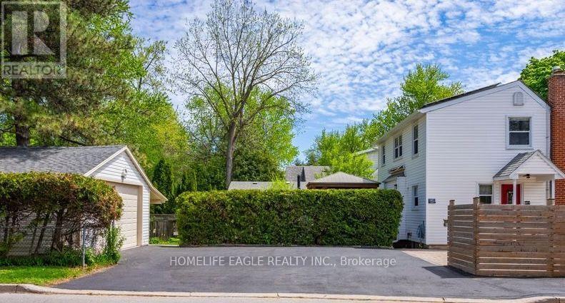 261 RICHMOND STREET - 21