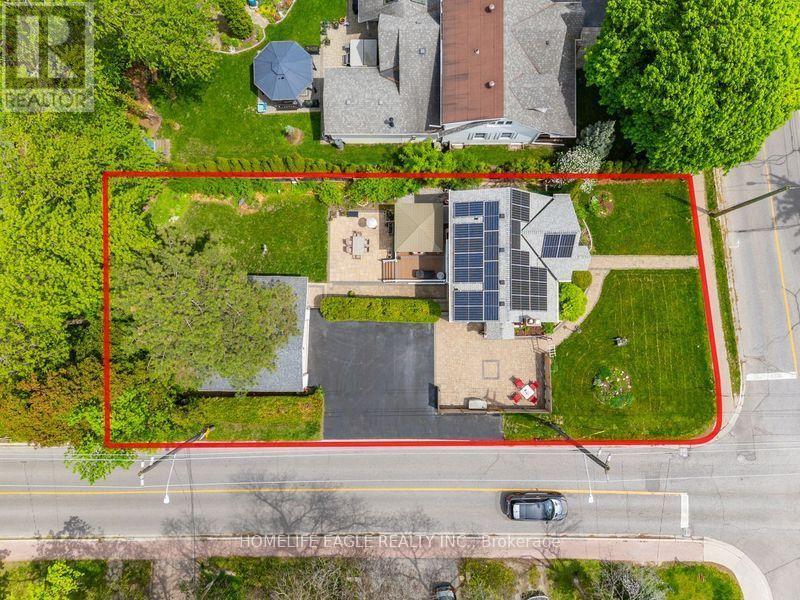 261 RICHMOND STREET - 25