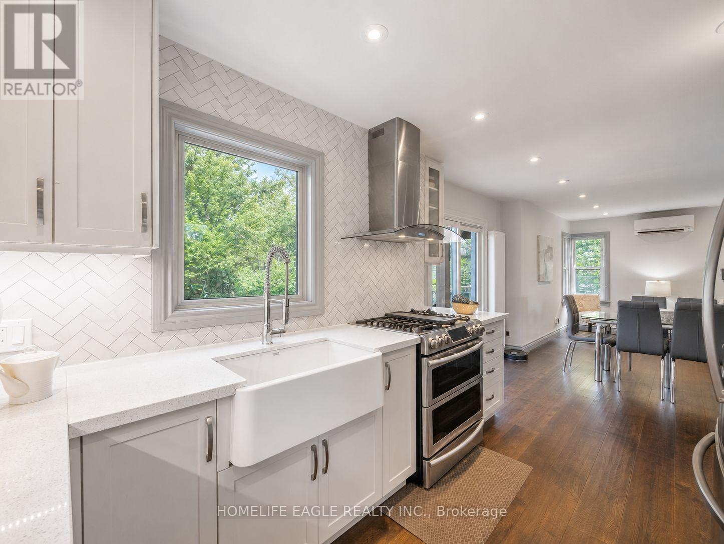 261 RICHMOND STREET - 4