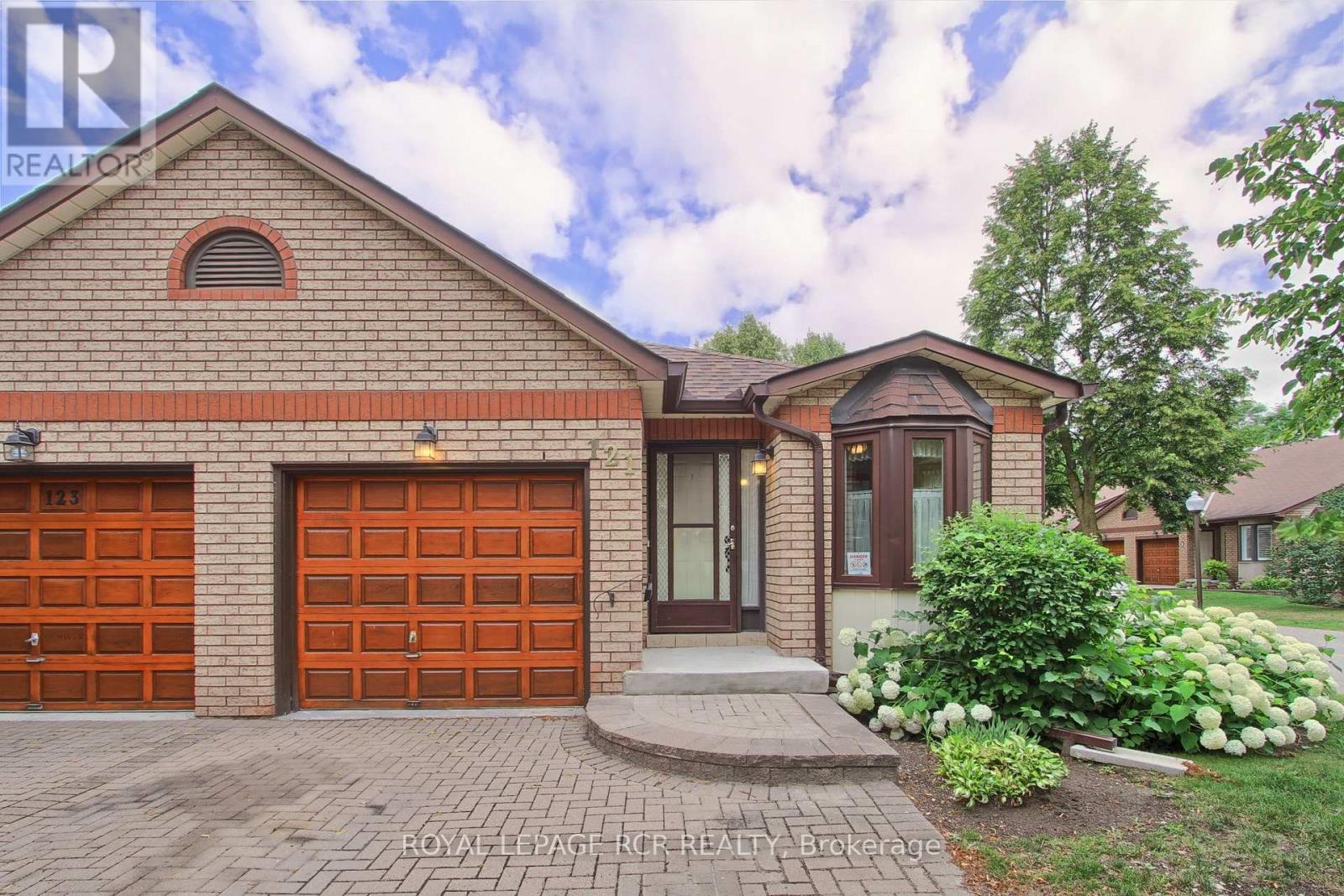 #16 121 GREEN BRIAR ROAD - 1