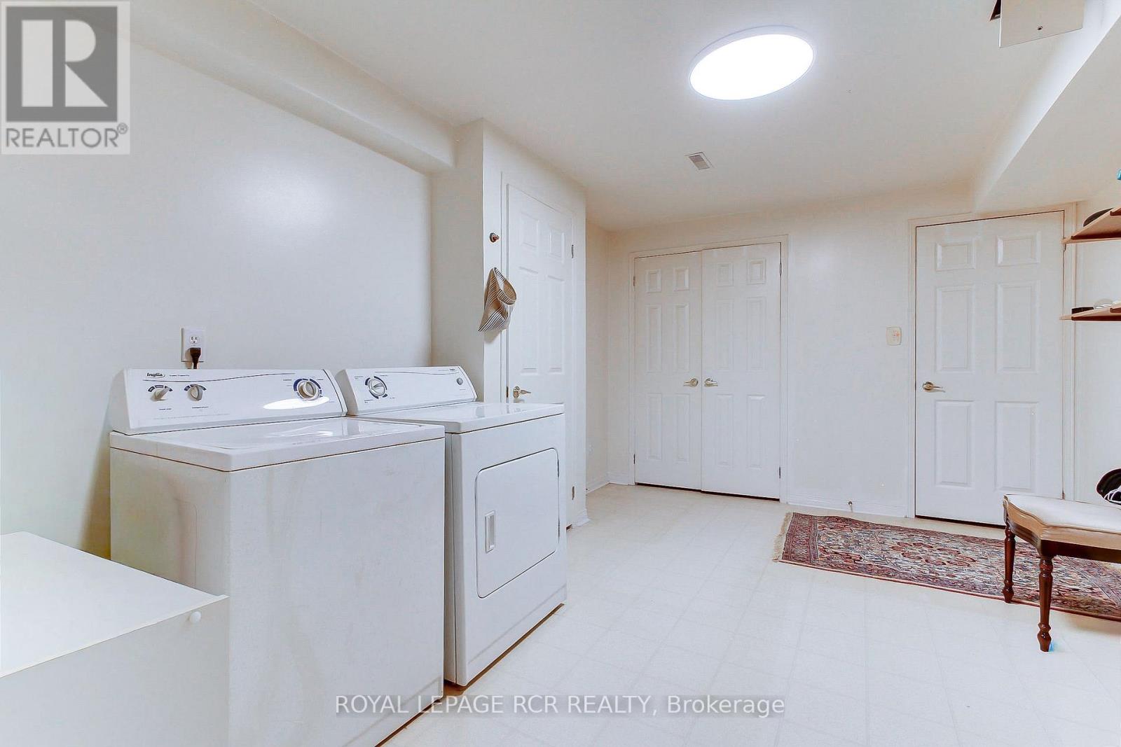 #16 121 GREEN BRIAR ROAD - 29