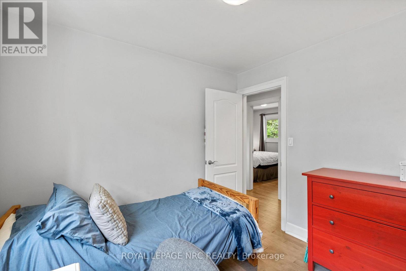 1 KINGSTON BAY - Image 21