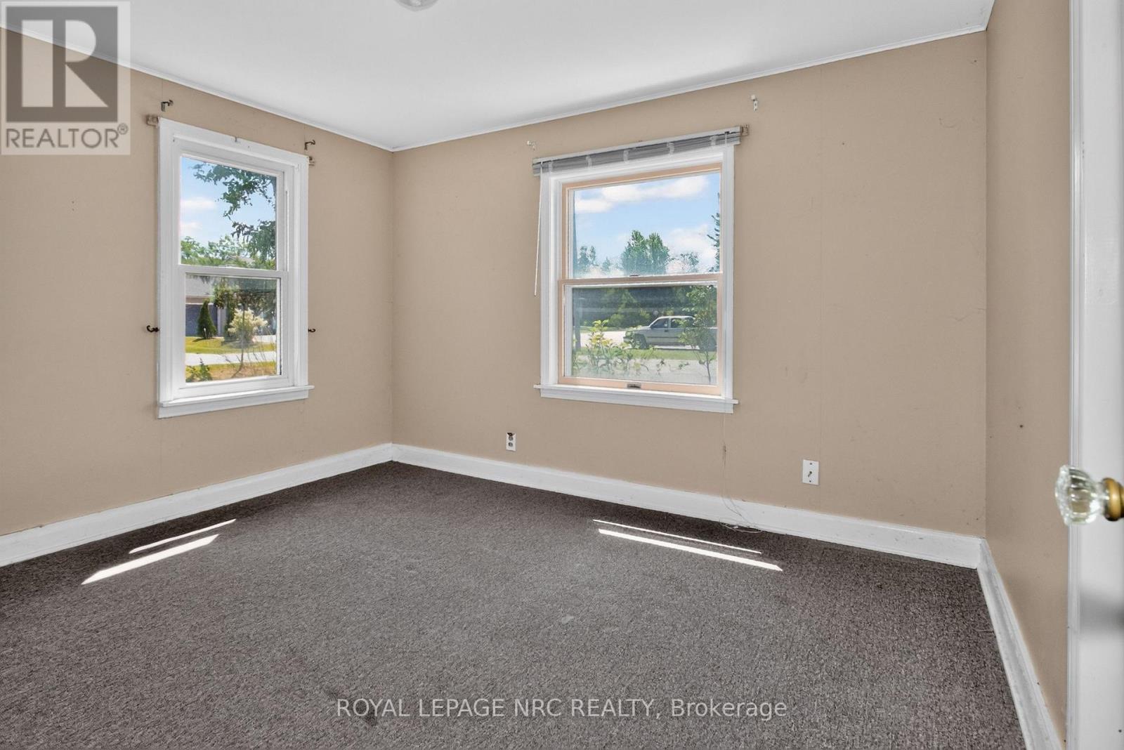 2964 HYMAN AVENUE - 20