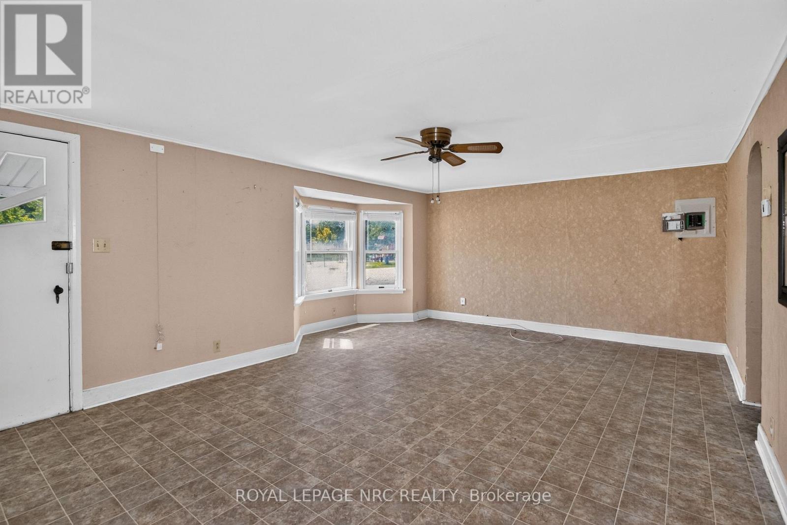 2964 HYMAN AVENUE - 9