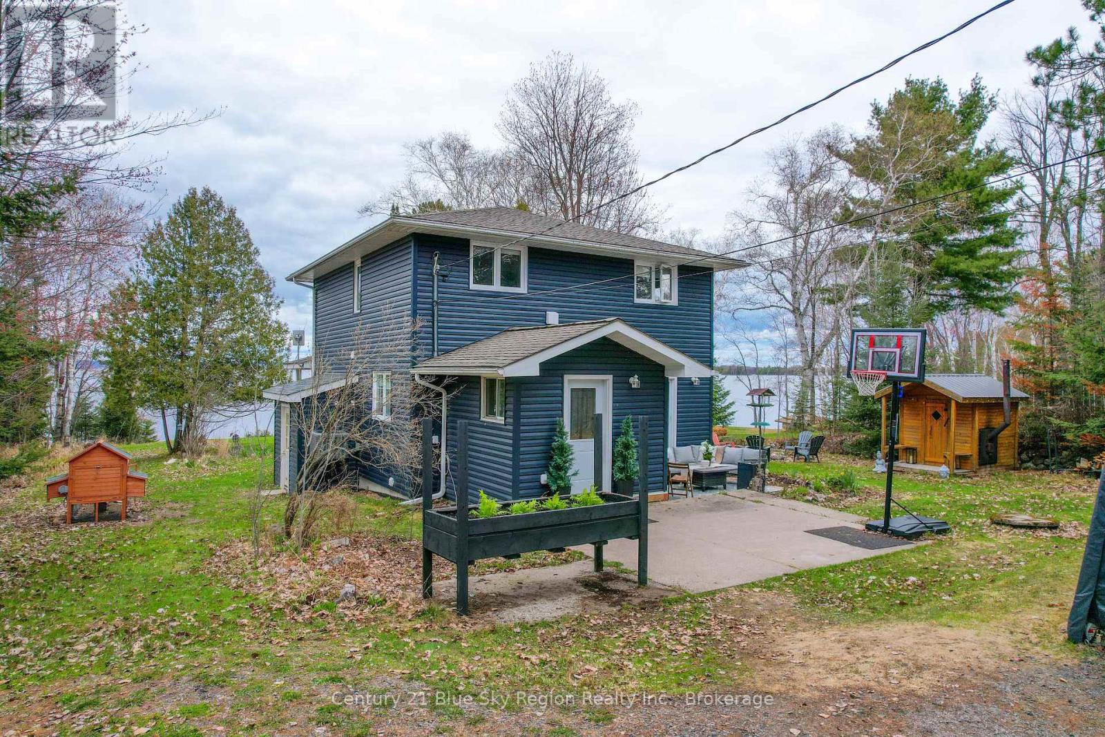 64 NINOVAN ROAD E - 44