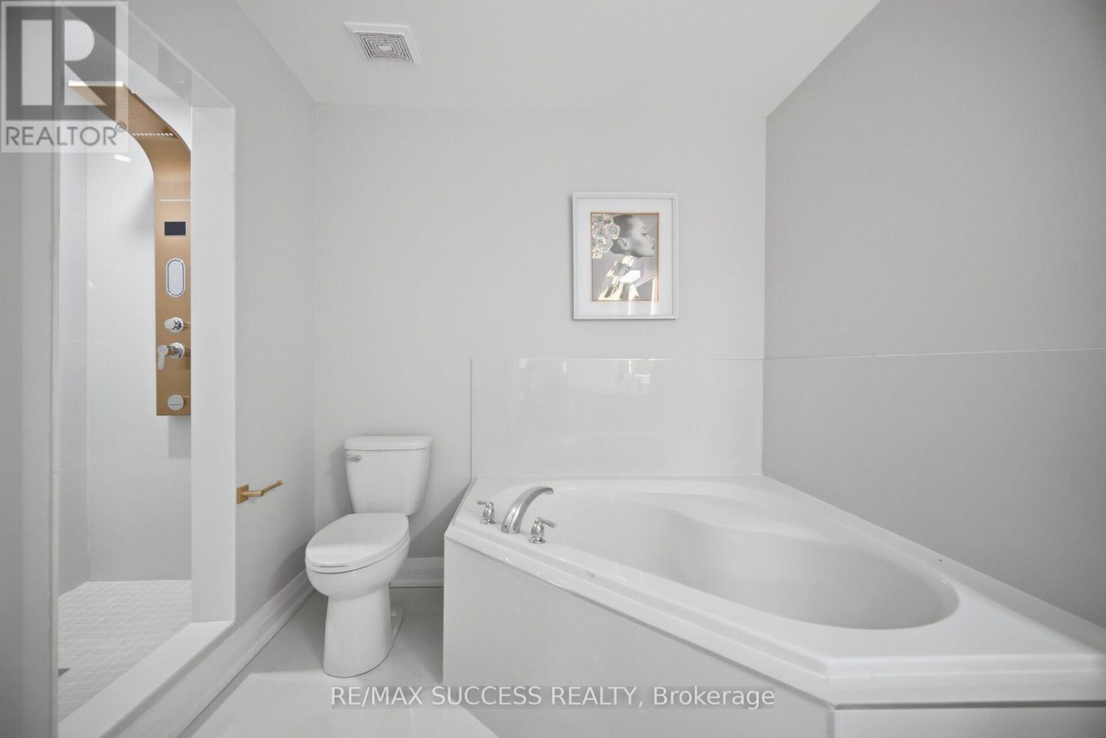 1019 DONNELLY STREET - Image 23