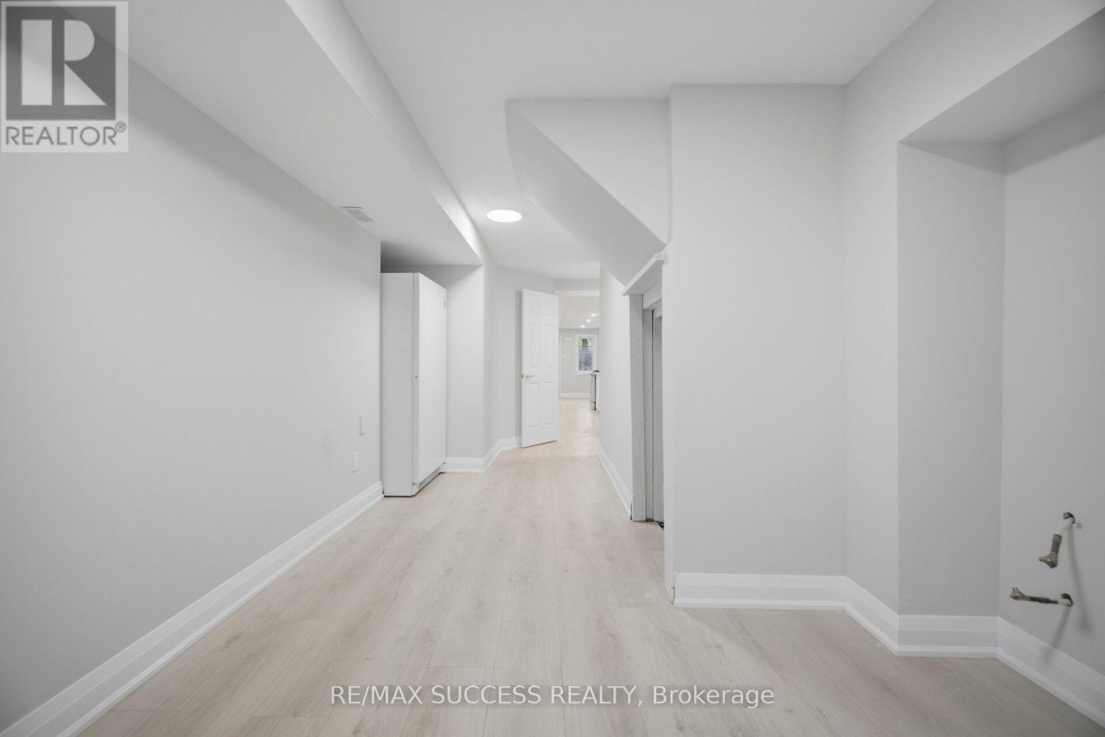 1019 DONNELLY STREET - Image 33