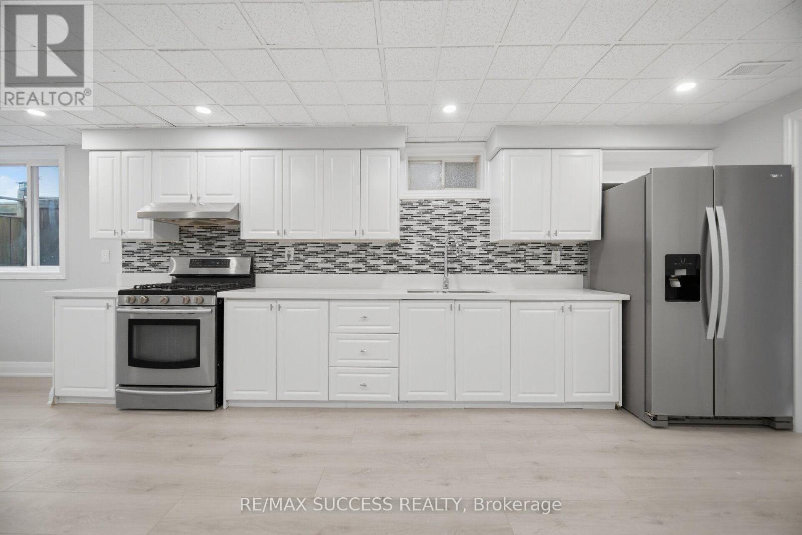 1019 DONNELLY STREET - Image 36