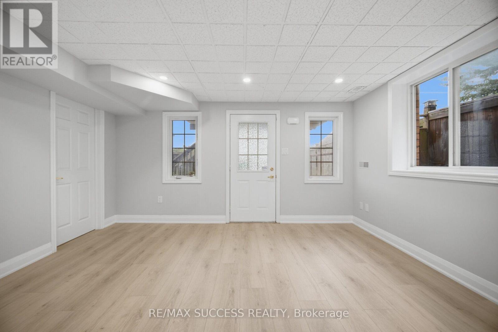 1019 DONNELLY STREET - Image 38