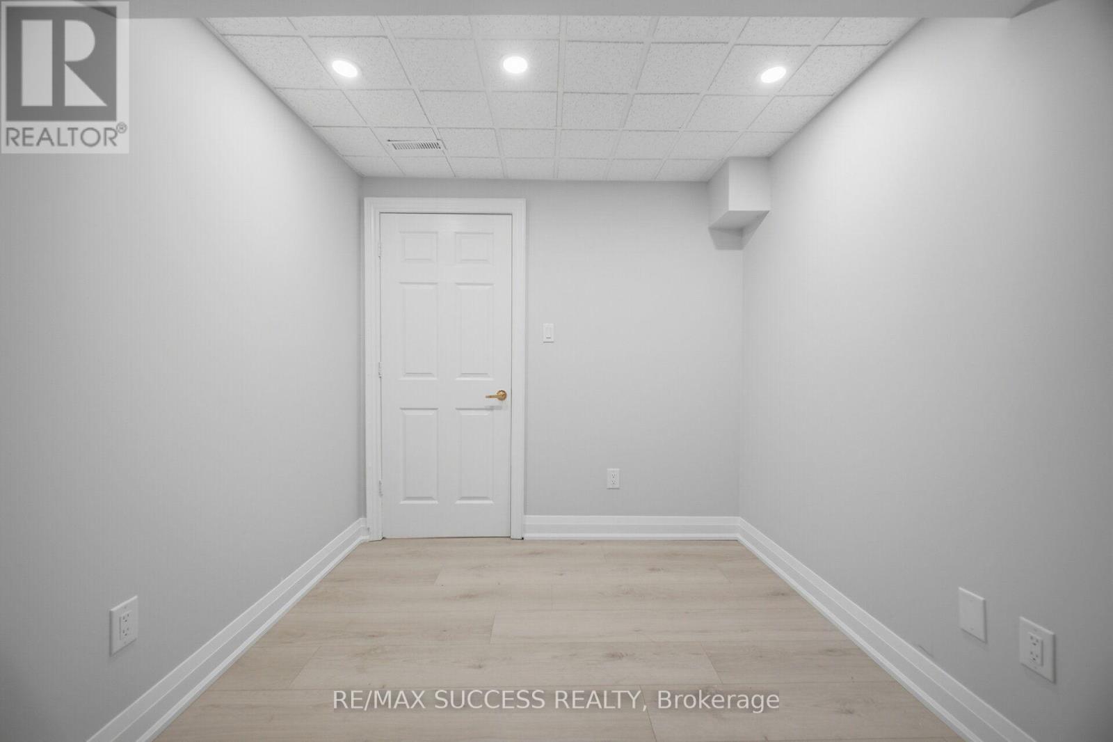 1019 DONNELLY STREET - Image 44