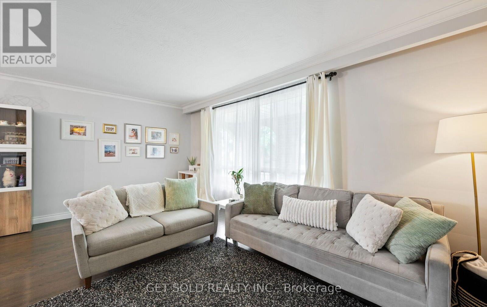 44 MANCROFT CRESCENT - 5