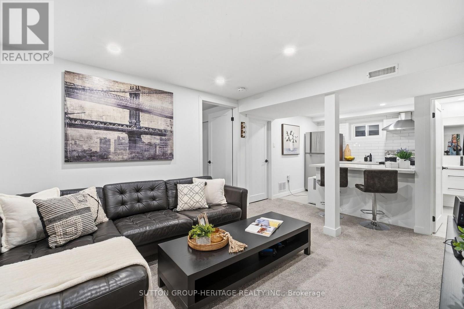 67 MADOC DRIVE - 22
