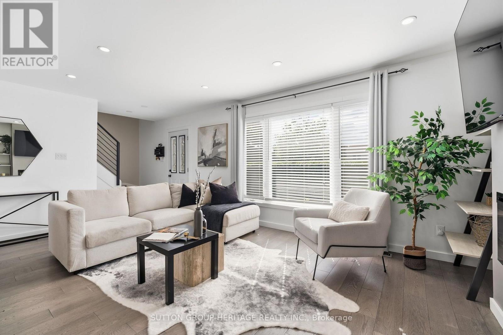67 MADOC DRIVE - 7