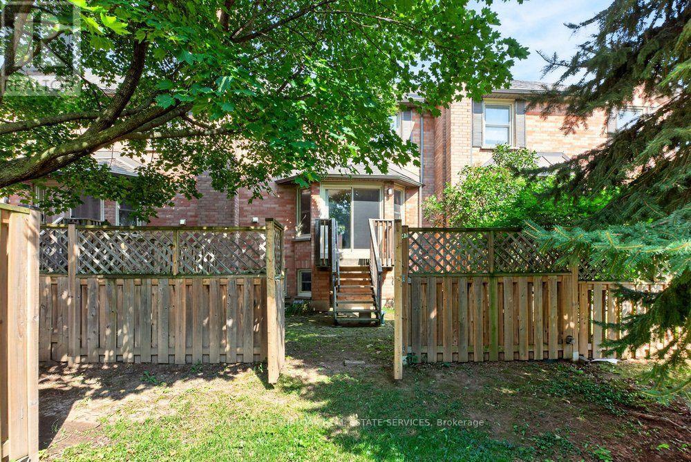 #47 2915 HEADON FOREST DRIVE - 25