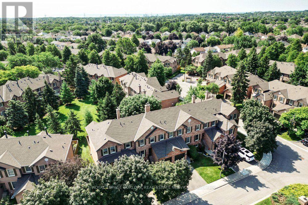 #47 2915 HEADON FOREST DRIVE - 29