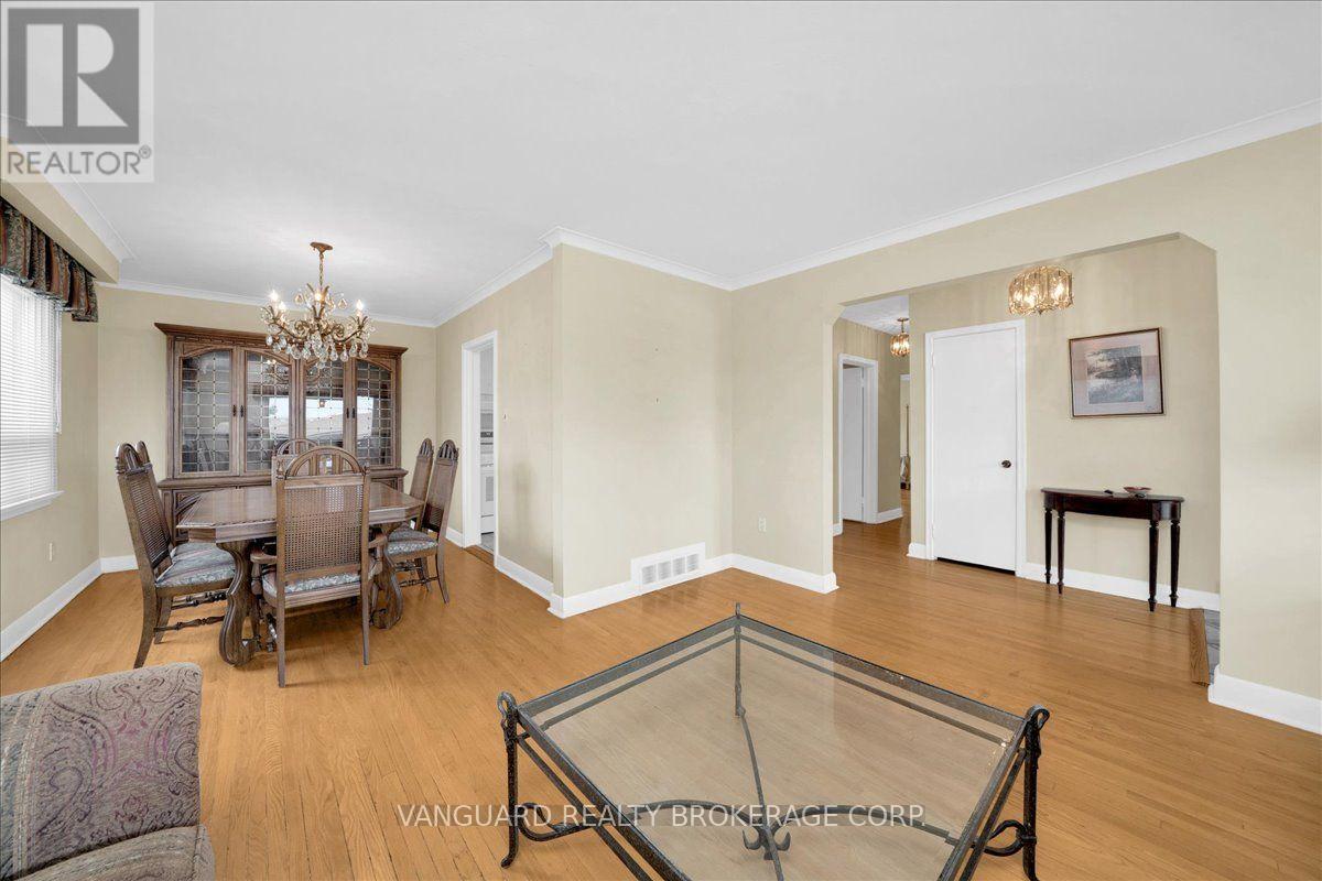 39 CAMBORNE AVENUE - 15