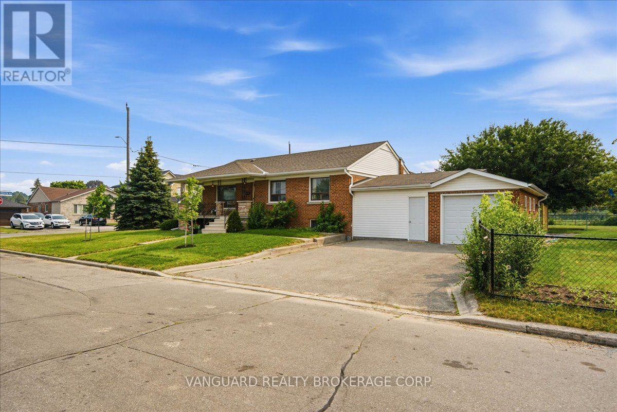 39 CAMBORNE AVENUE - 2