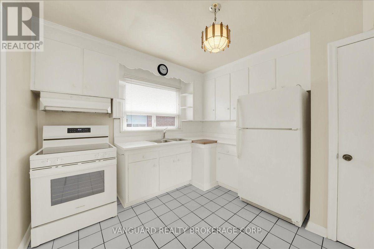 39 CAMBORNE AVENUE - 20