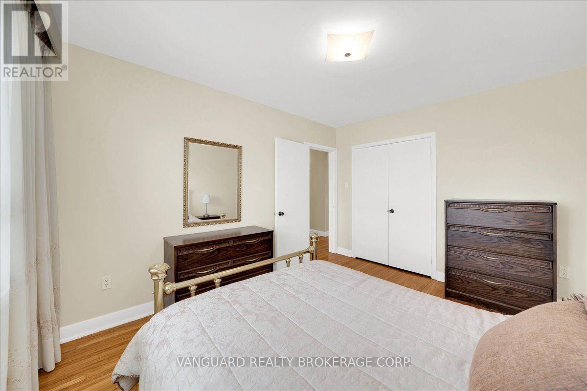 39 CAMBORNE AVENUE - 28