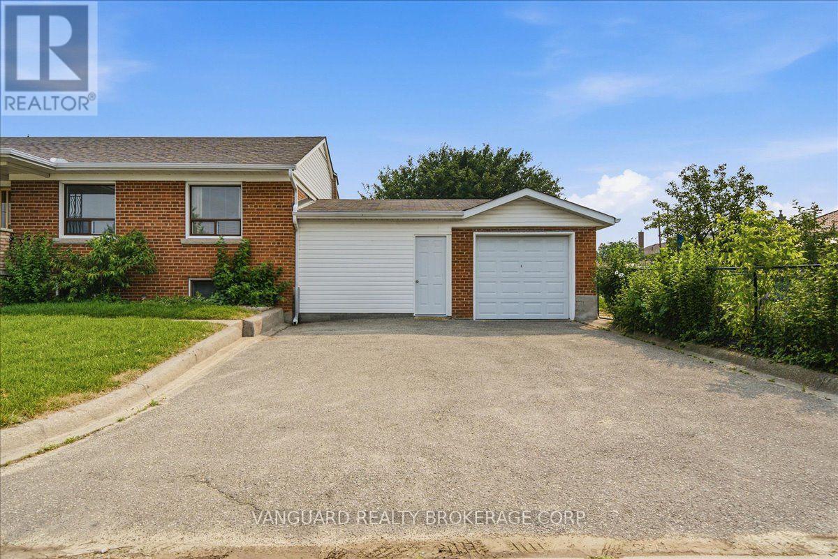 39 CAMBORNE AVENUE - 3