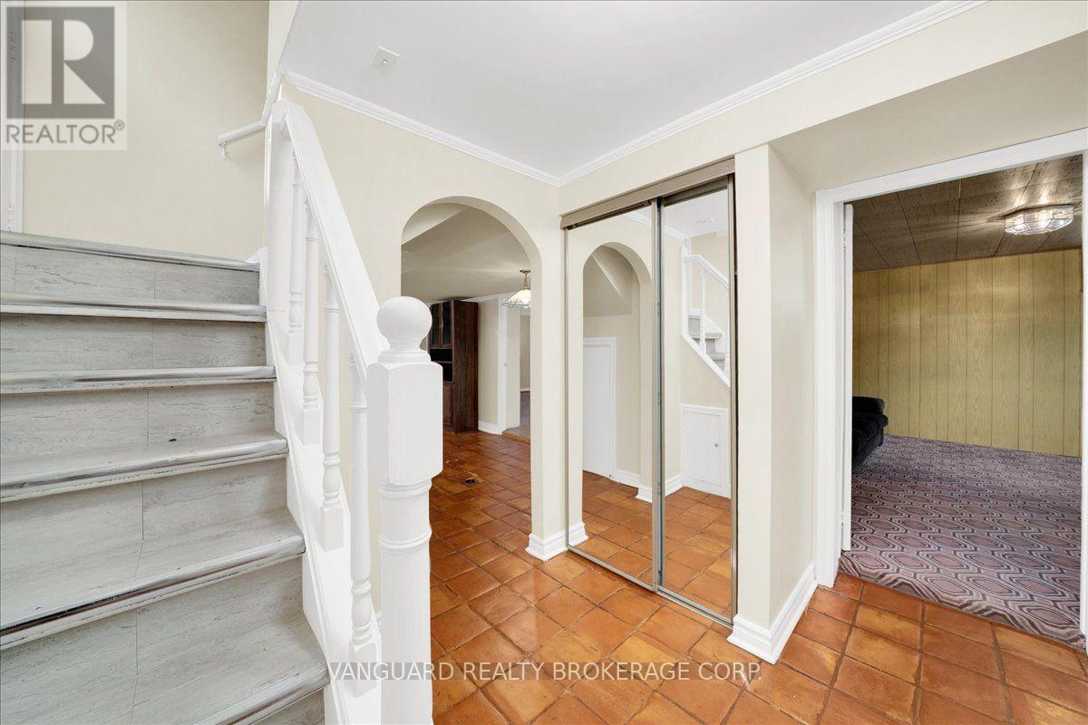 39 CAMBORNE AVENUE - 33