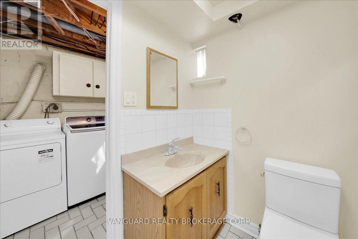 39 CAMBORNE AVENUE - 35
