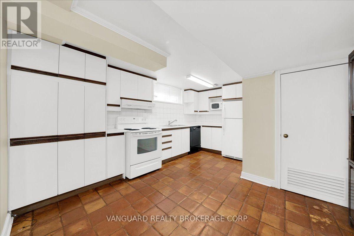 39 CAMBORNE AVENUE - 41