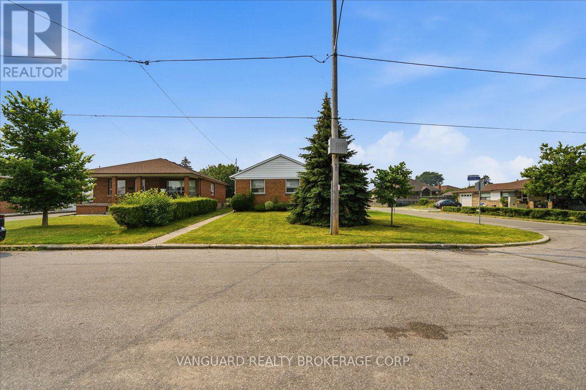 39 CAMBORNE AVENUE - 7