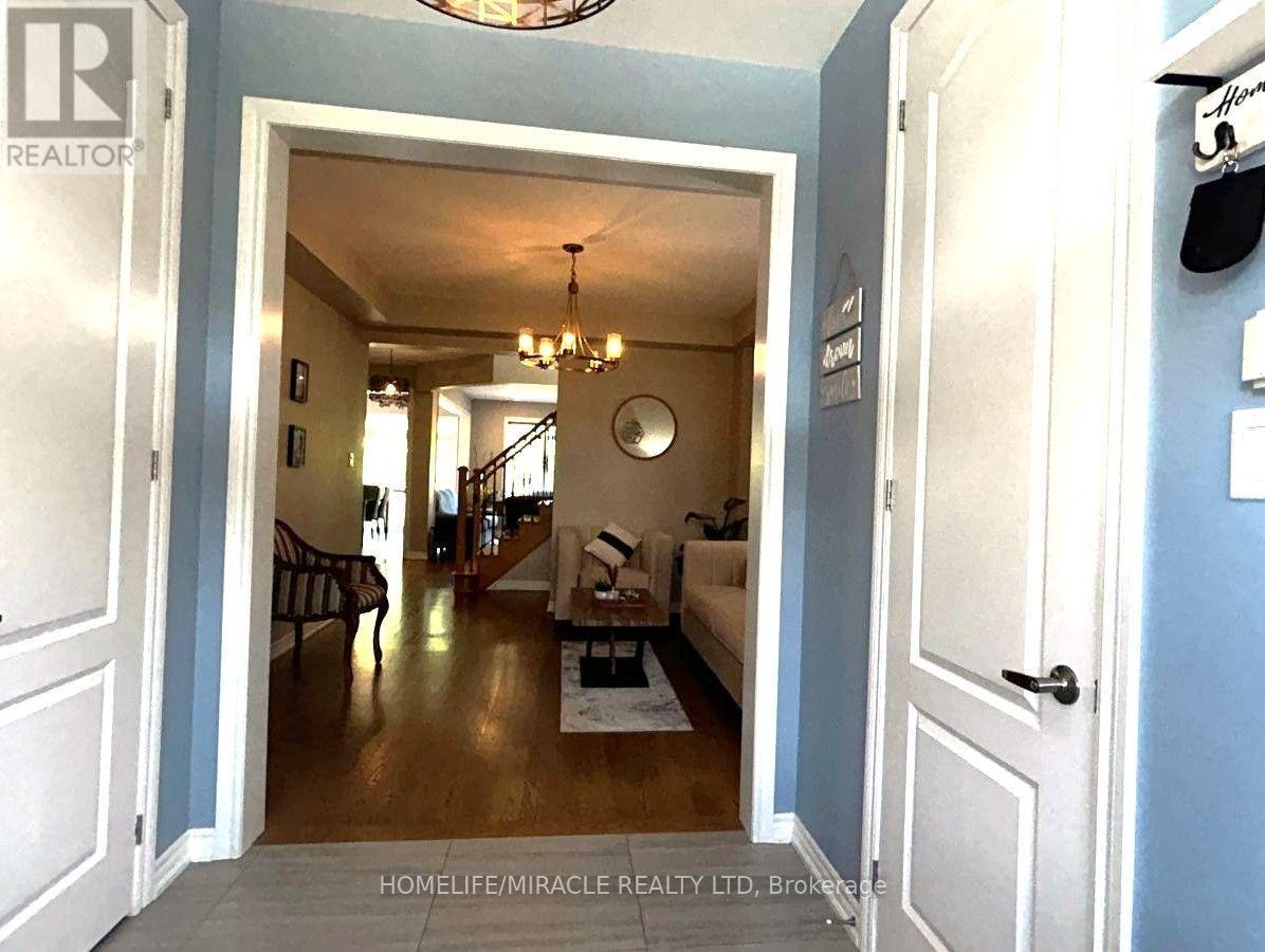 185 THORNBUSH BOULEVARD - 2