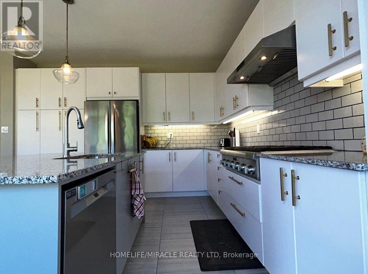 185 THORNBUSH BOULEVARD - Image 22