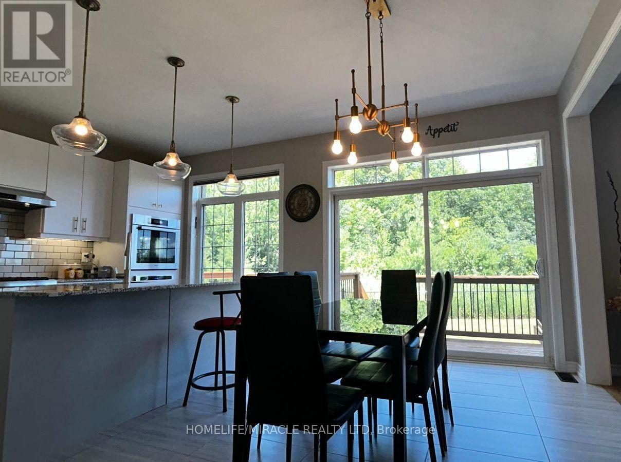 185 THORNBUSH BOULEVARD - Image 25