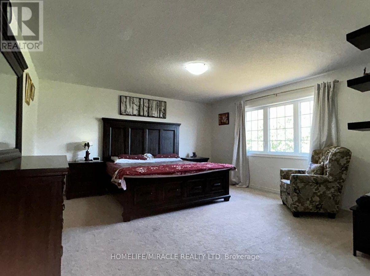 185 THORNBUSH BOULEVARD - Image 27