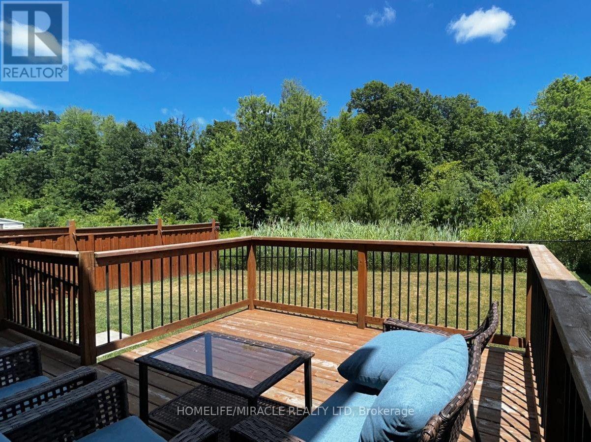 185 THORNBUSH BOULEVARD - Image 46