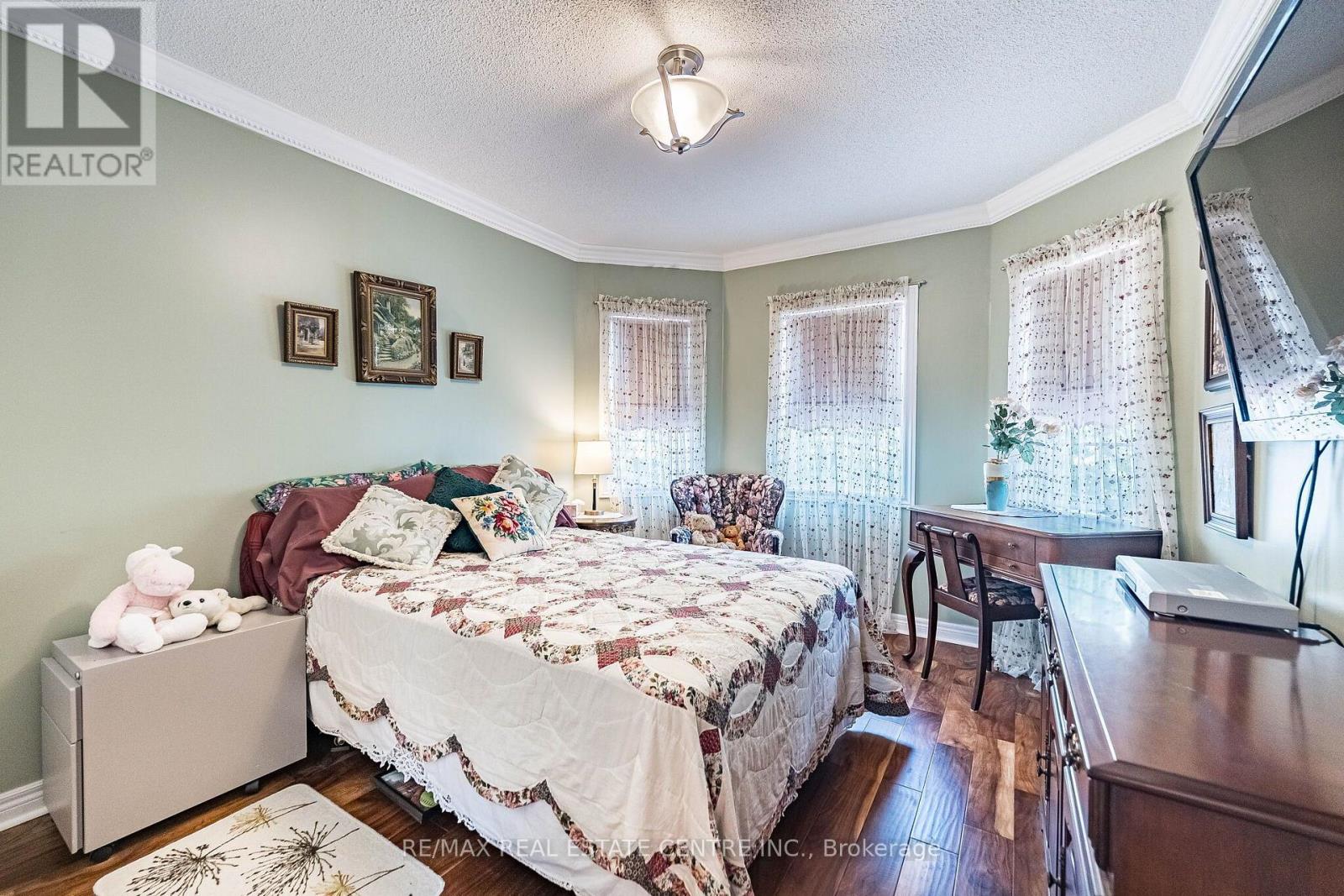 26 BALLYDUFF PLACE - 28