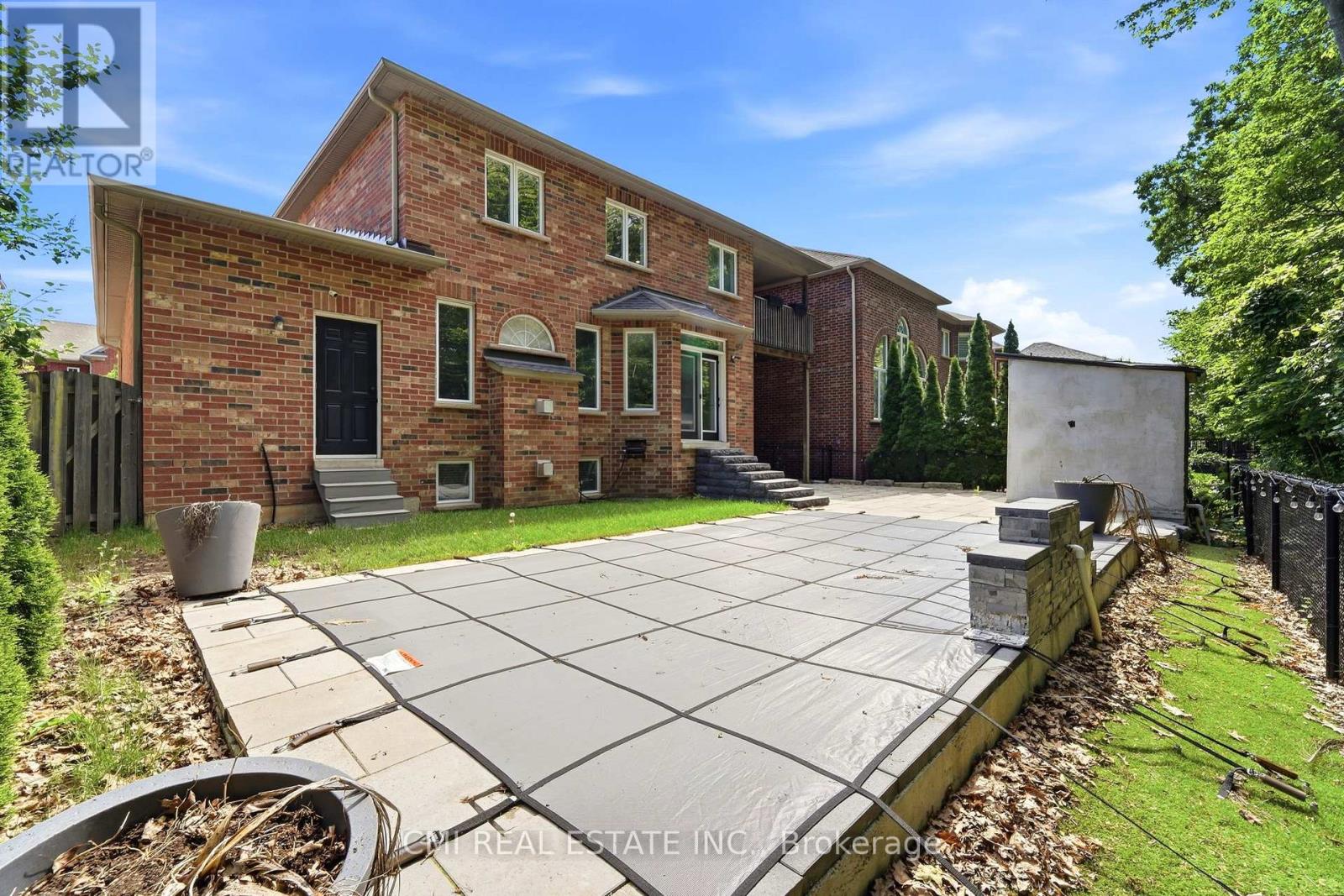 2171 JARDINE CRESCENT - 48