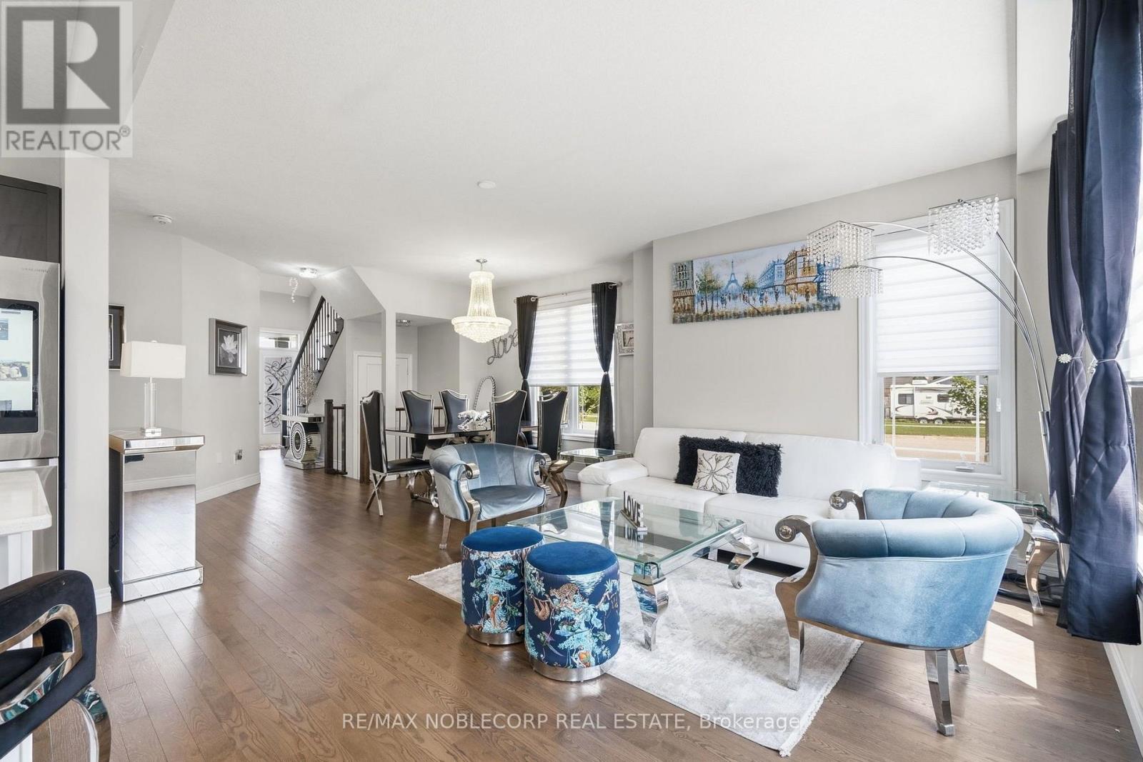 2 SPARROW CRESCENT - 10