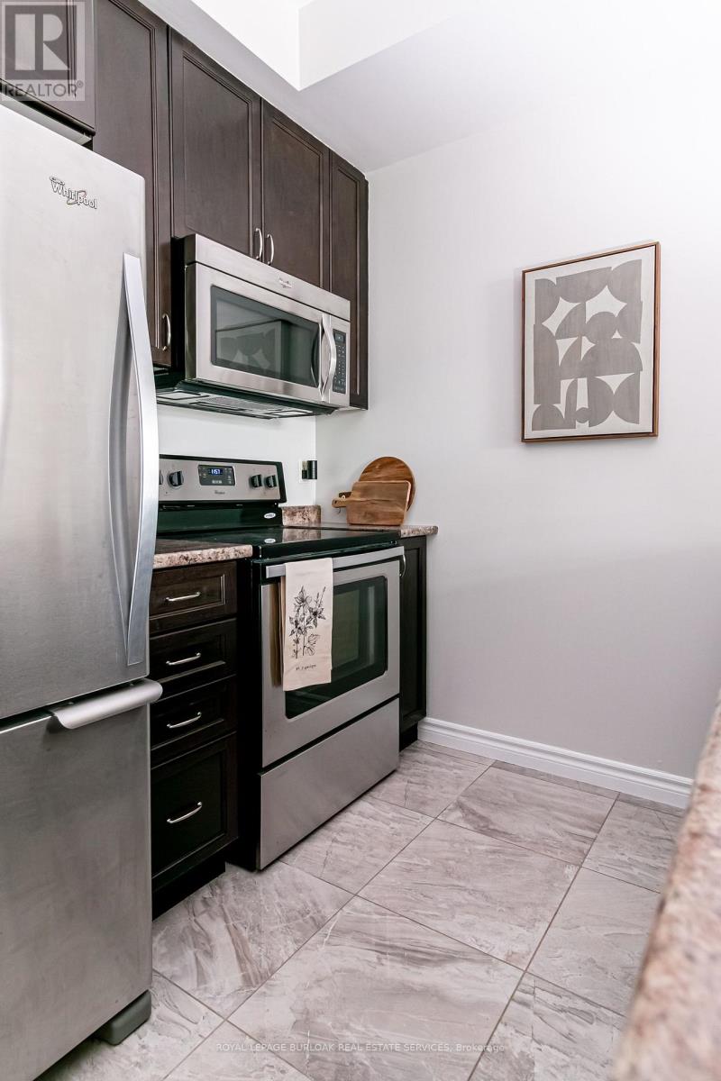 #221 35 SOUTHSHORE CRESCENT - 10