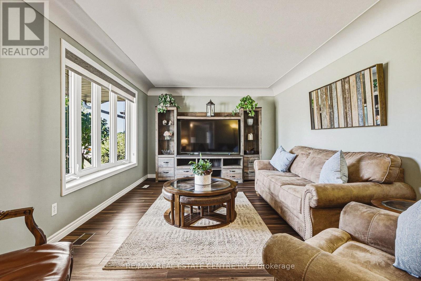 1821 BISCAYNE DRIVE - 6
