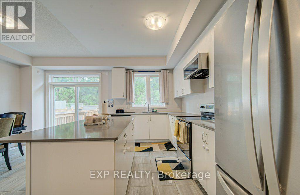#1302 585 COLBORNE STREET E - 18