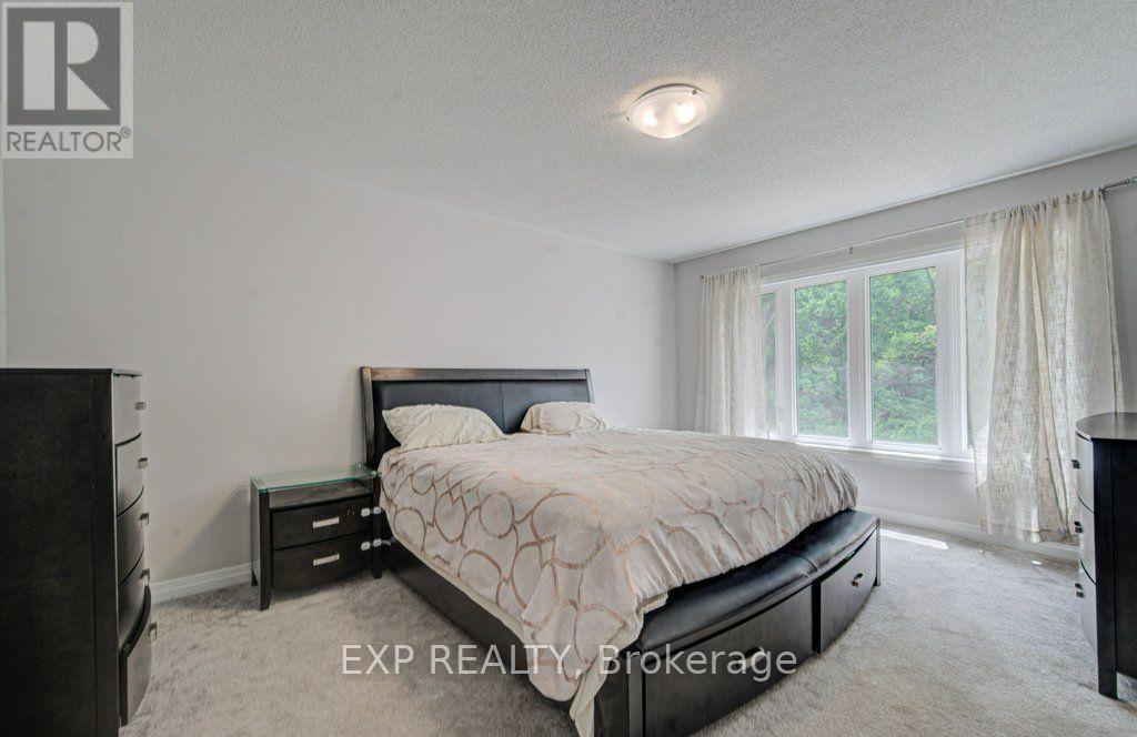 #1302 585 COLBORNE STREET E - 29