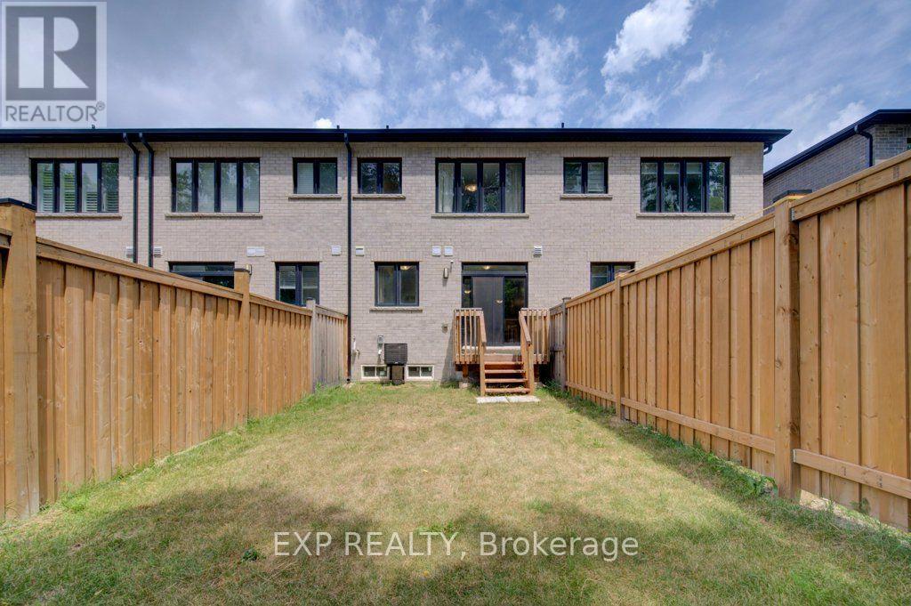 #1302 585 COLBORNE STREET E - 37