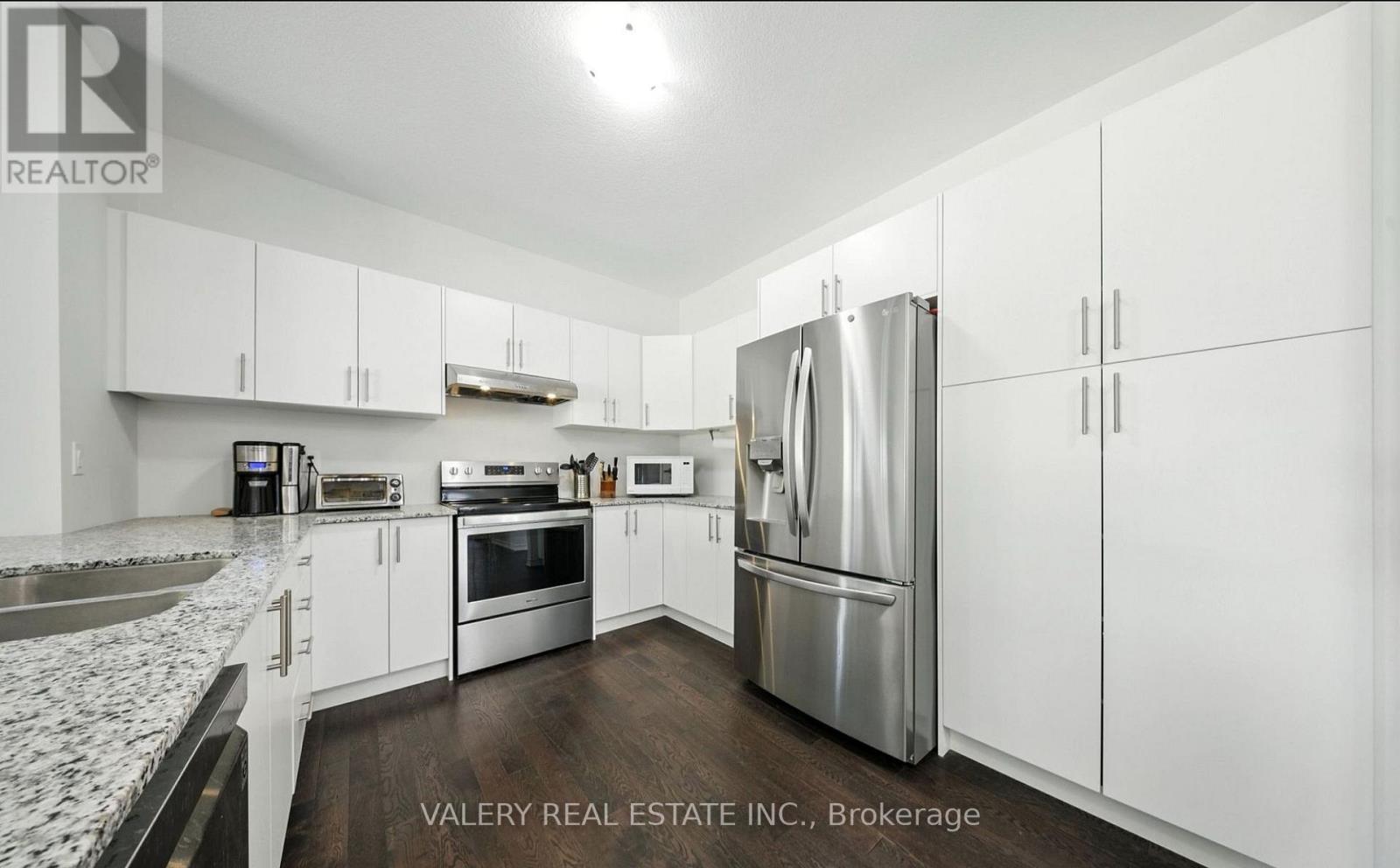 142 ELLEN STREET - 10